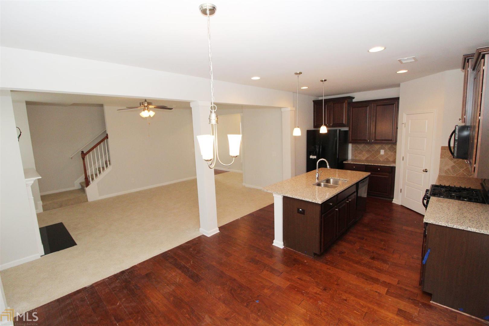 Lovejoy Crossing - Residential