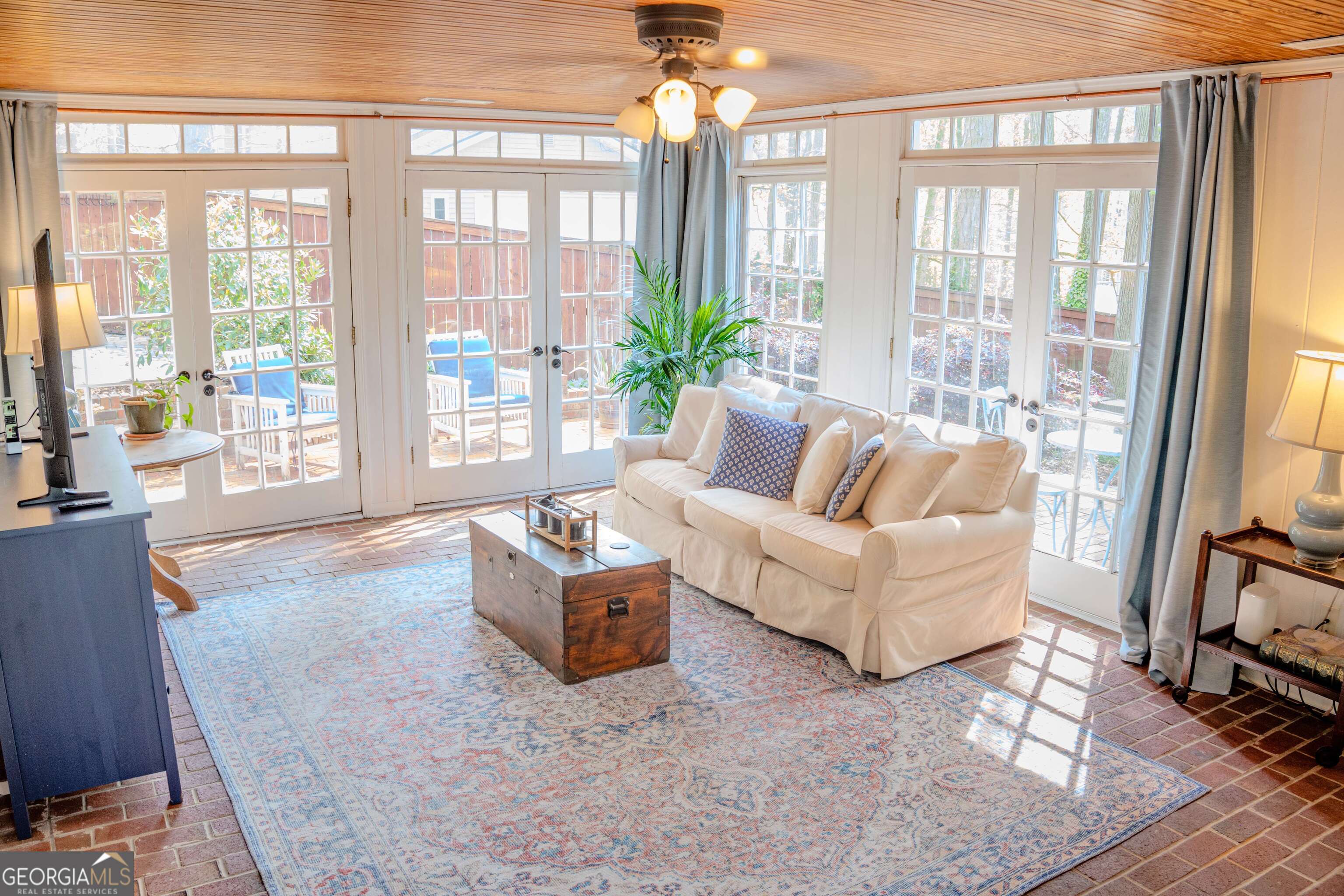 2872 McPherson RD NE