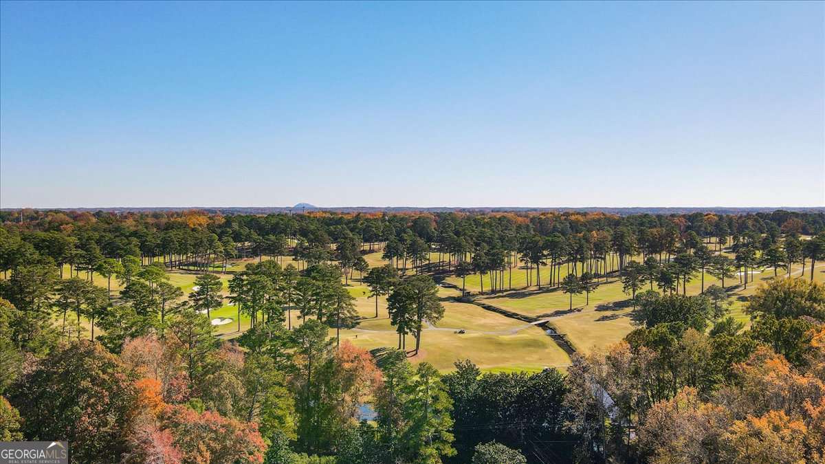 3283 Stratfield DR NE