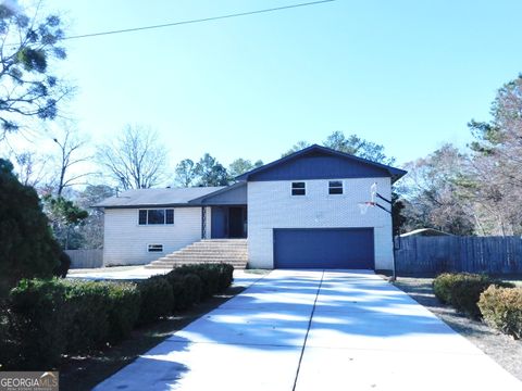 A home in Warner Robins