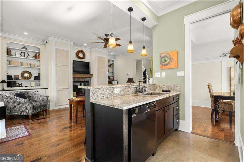Weatherford Place / Historic Roswell - Residential