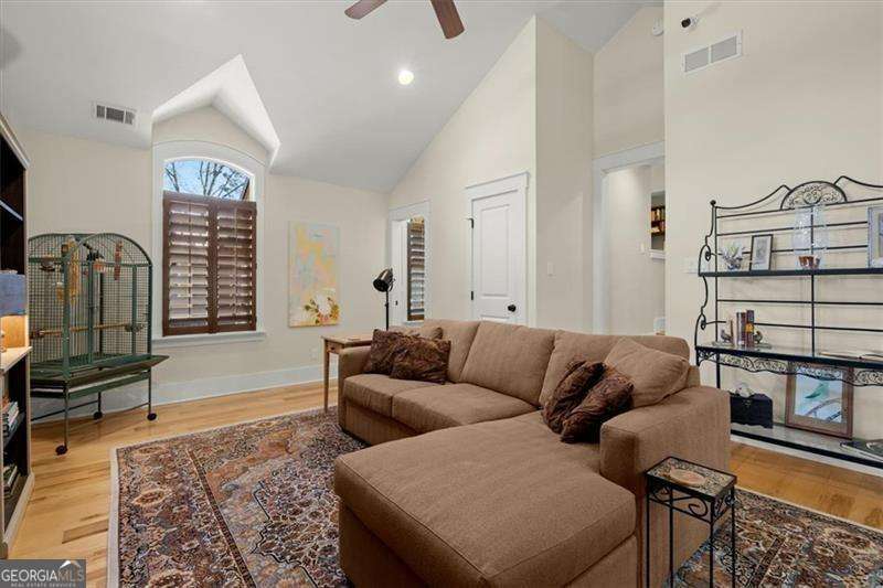 Weatherford Place / Historic Roswell - Residential