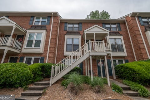 Photo for 200 E Cloverhurst AVE 18