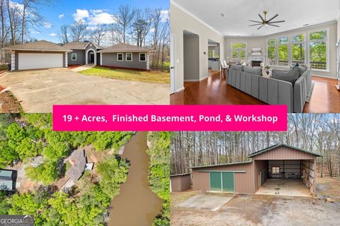 679 Bo Bo Banks RD Grantville GA 30220