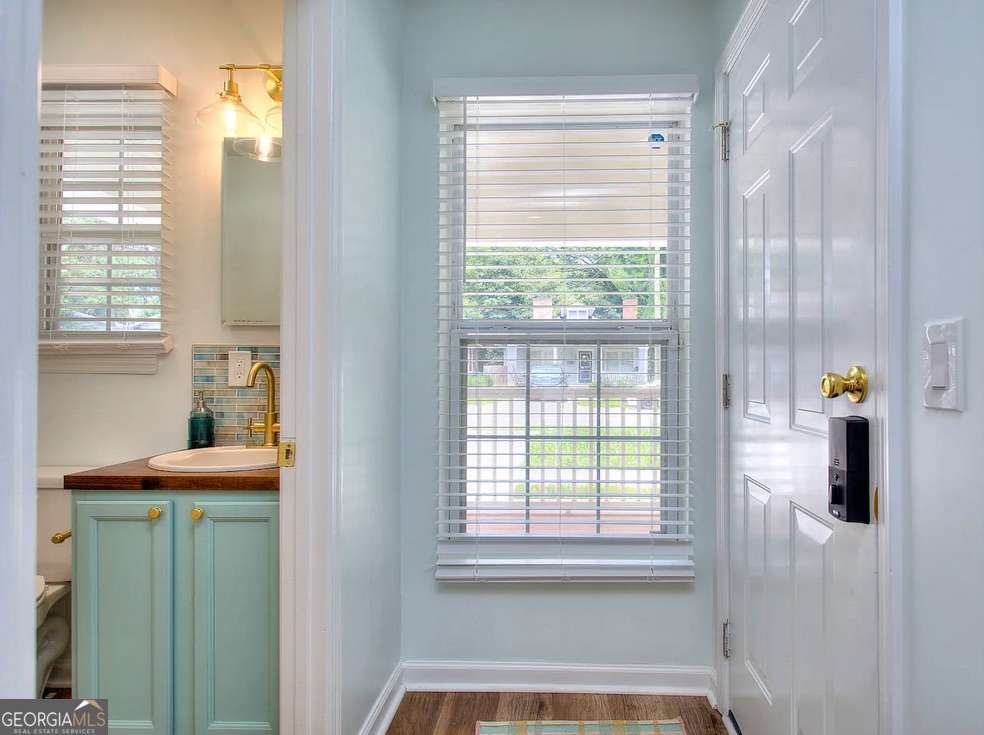 1288 Lucile AVE SW B