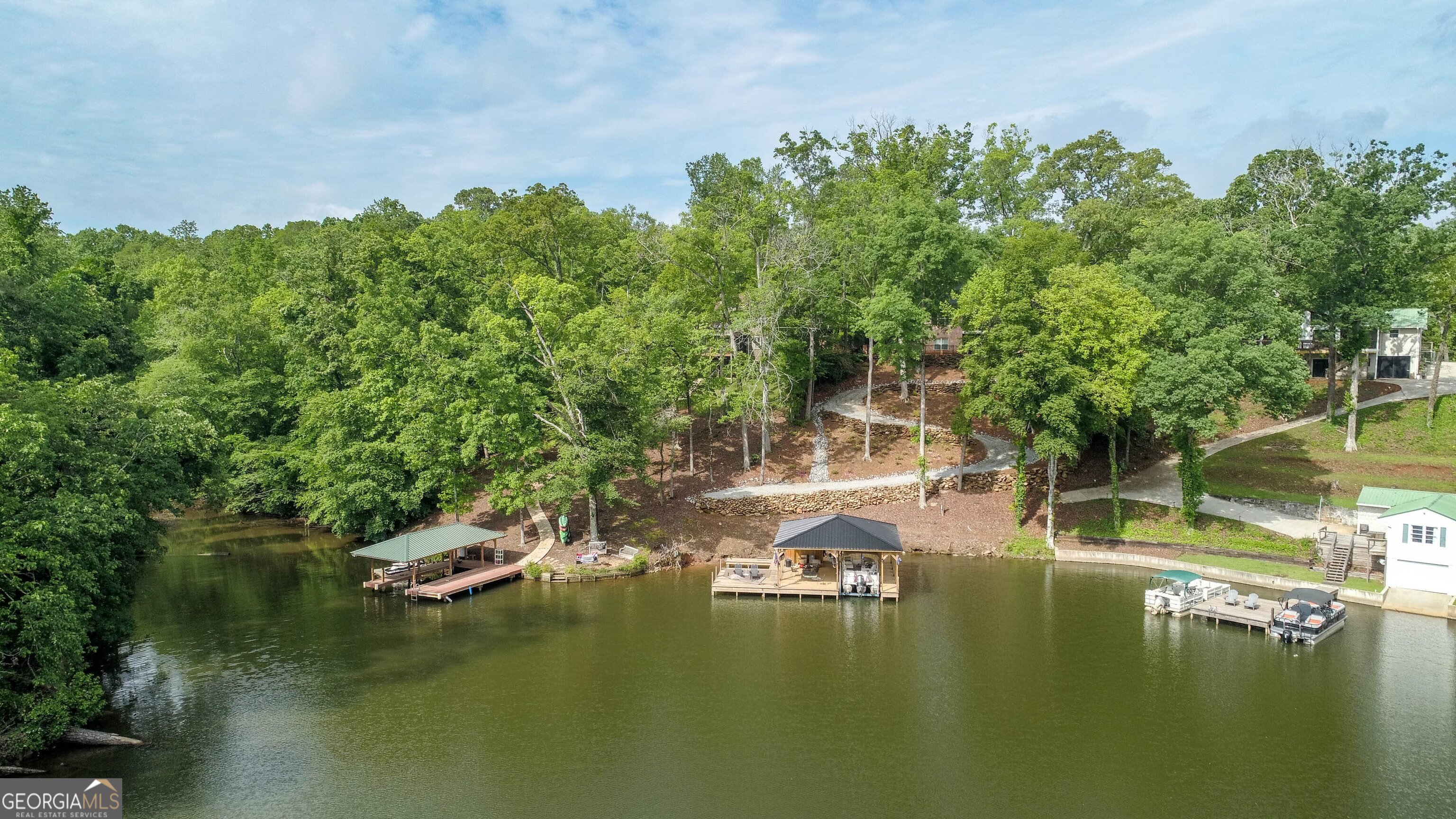 210 Lake Pines RD
