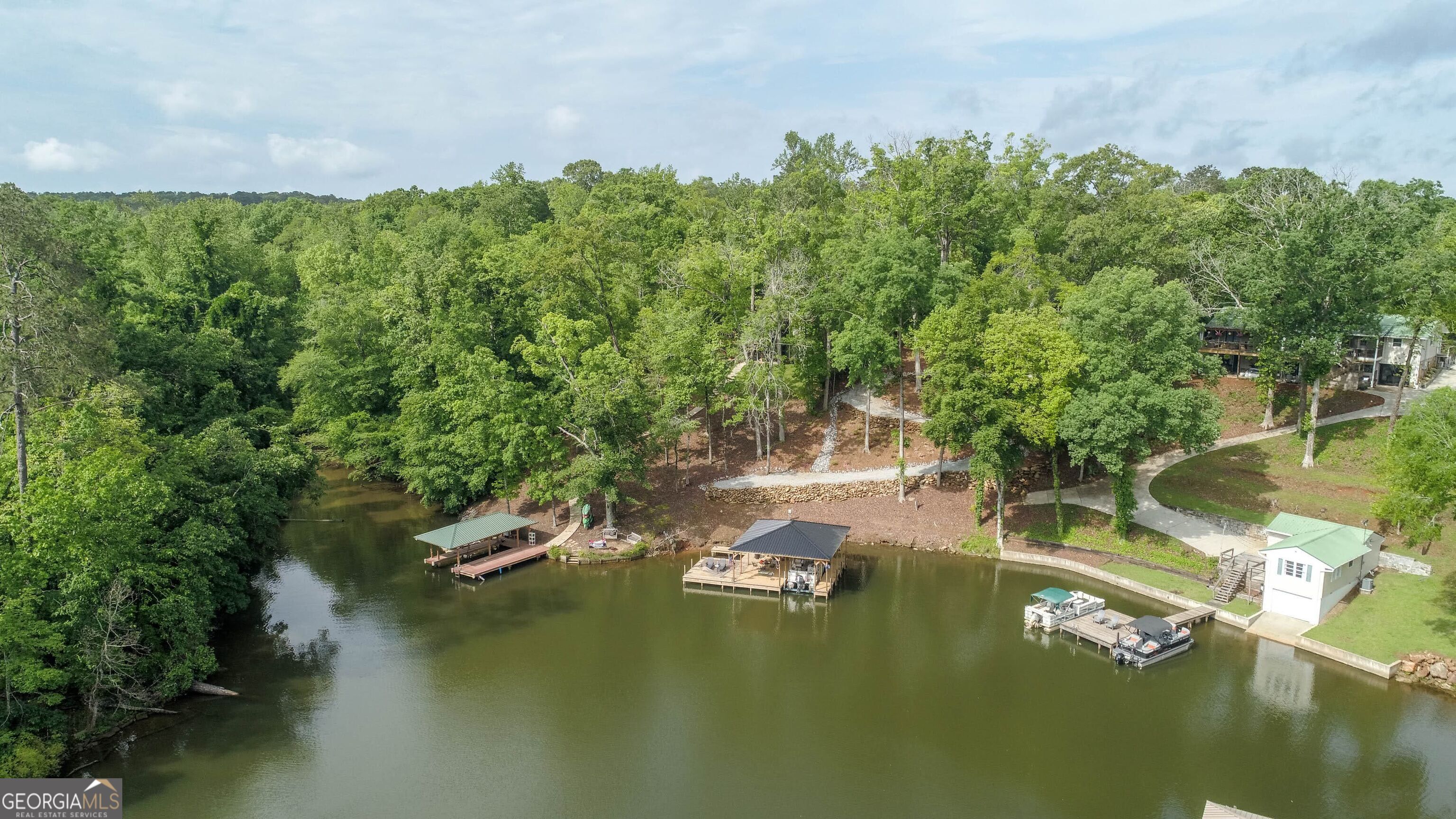 210 Lake Pines RD