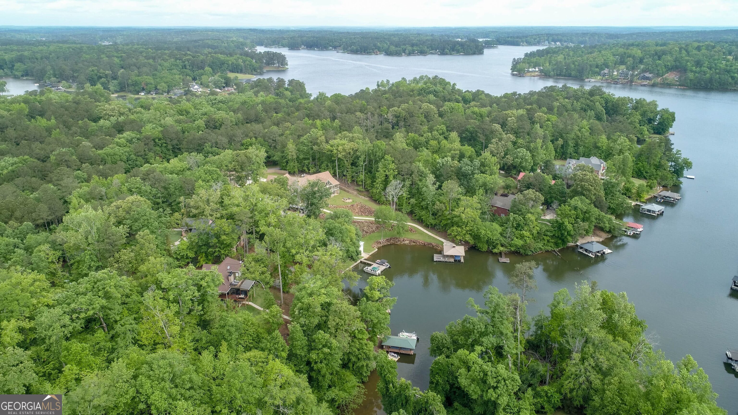 210 Lake Pines RD