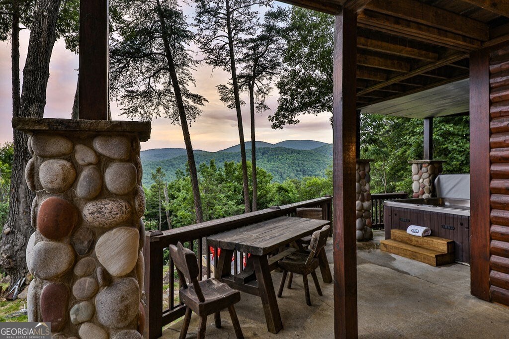 175 Cochise Rd, Blue Ridge, GA, 30522, USA, 4 Bedrooms Bedrooms, ,4 BathroomsBathrooms,Residential,Active,175 Cochise Rd,10674171