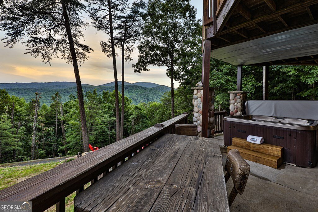 175 Cochise Rd, Blue Ridge, GA, 30522, USA, 4 Bedrooms Bedrooms, ,4 BathroomsBathrooms,Residential,Active,175 Cochise Rd,10674171