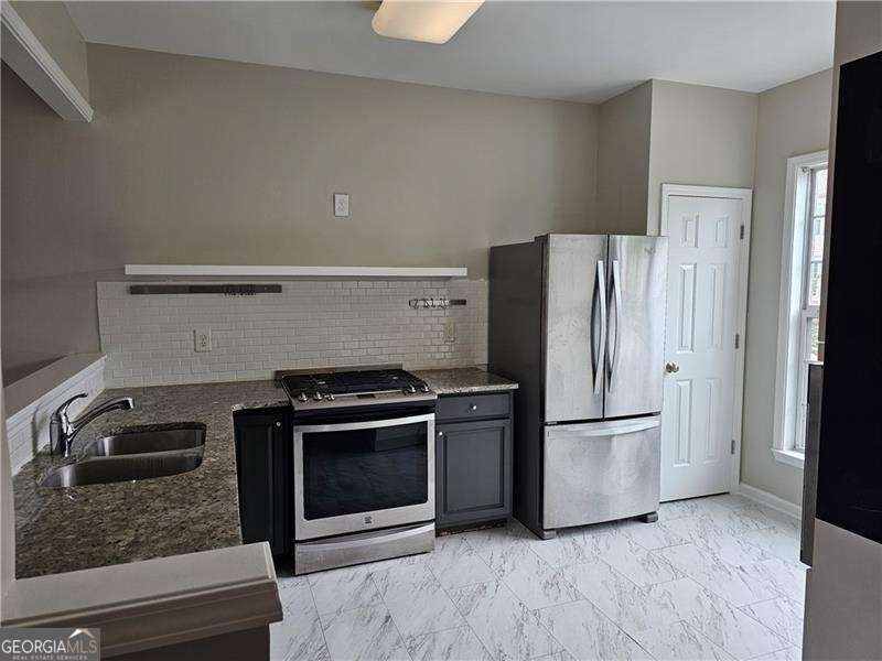 Photo of 1021 Thornborough Drive, Alpharetta, GA 30004 (MLS # 10798275)