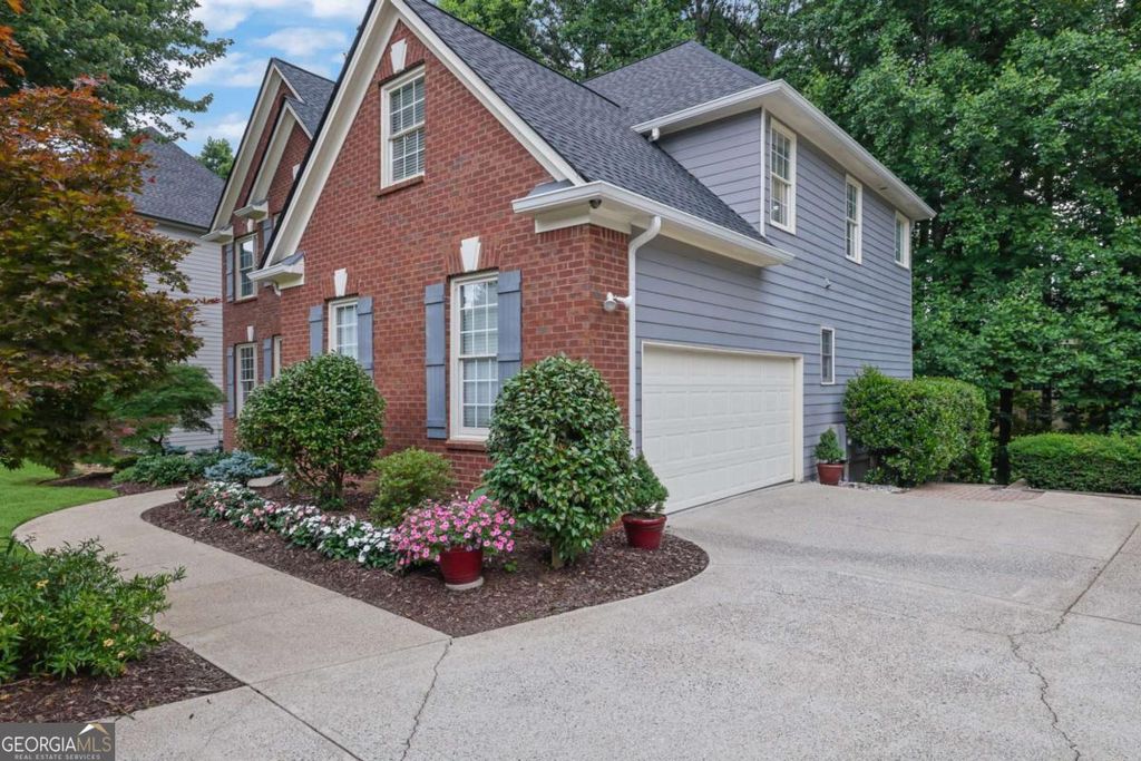 Photo of 1620 Reindeer Ridge, Alpharetta, GA 30005 (MLS # 10777752)