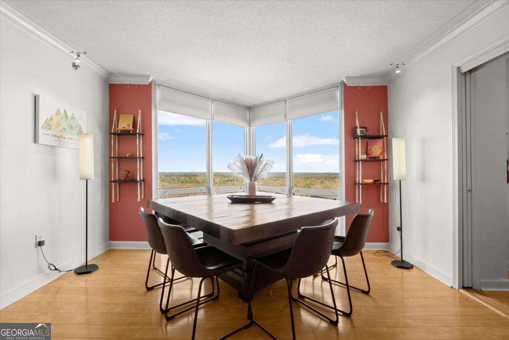 Photo of 2870 Pharr Court South NW #2210, Atlanta, GA 30305 (MLS # 10654306)