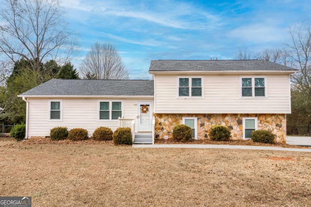 Photo of 1426 Raintree Drive, Snellville, GA 30078 (MLS # 10707518)