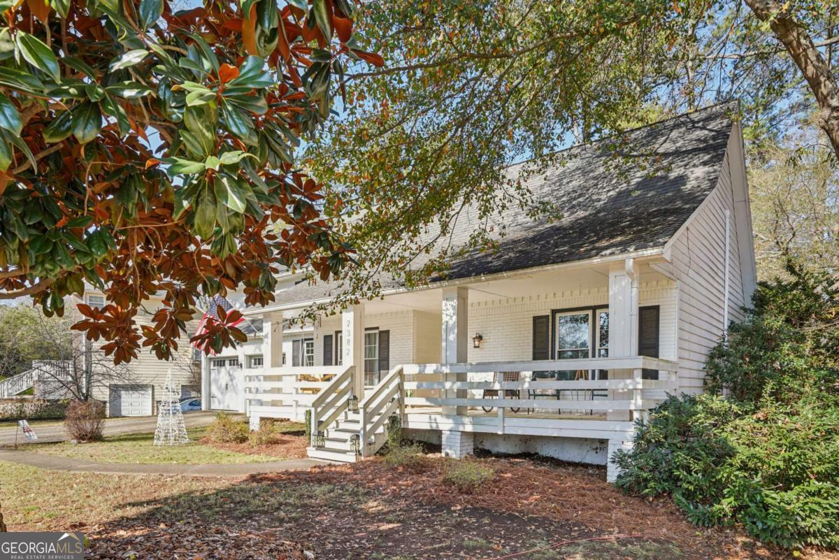 2382 Battle Forest DR SW