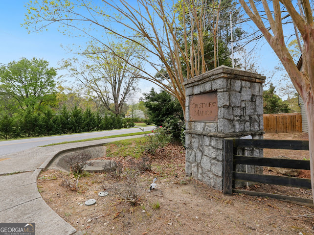3541 Stoneleigh WALK