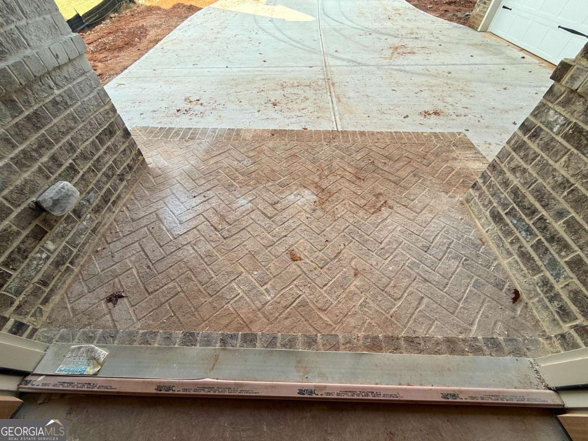 6075 FAIRWAY PARK LN