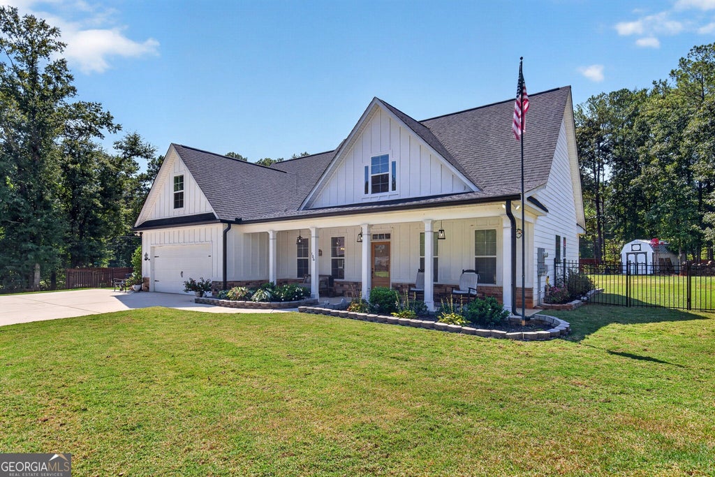 Photo of 106 Palmetto Court, Jackson, GA 30233 (MLS # 10848051)
