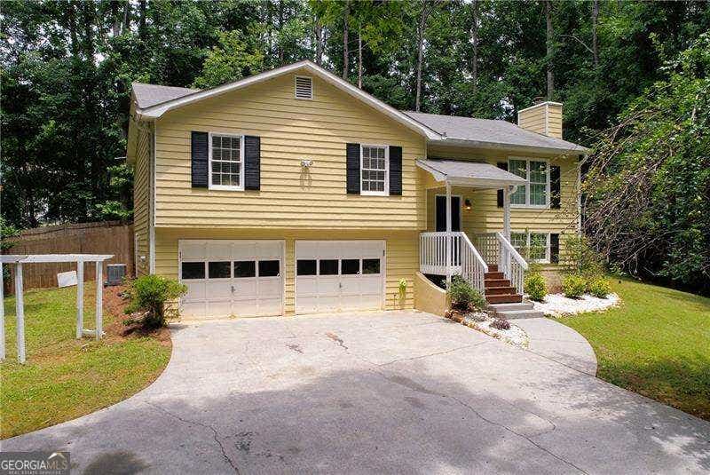 Photo of 127 Angela Lane, Dallas, GA 30132 (MLS # 10817744)