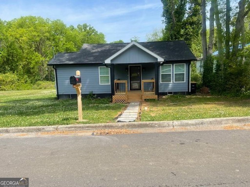 Photo of 401 E 17th Street, Rome, GA 30161 (MLS # 10758174)