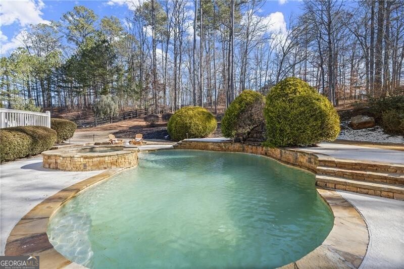 Triple Crown - Residential