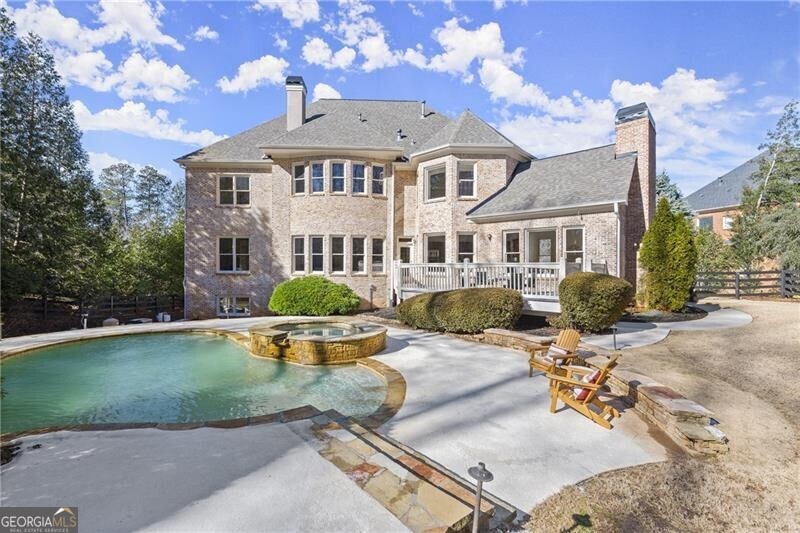 Triple Crown - Residential