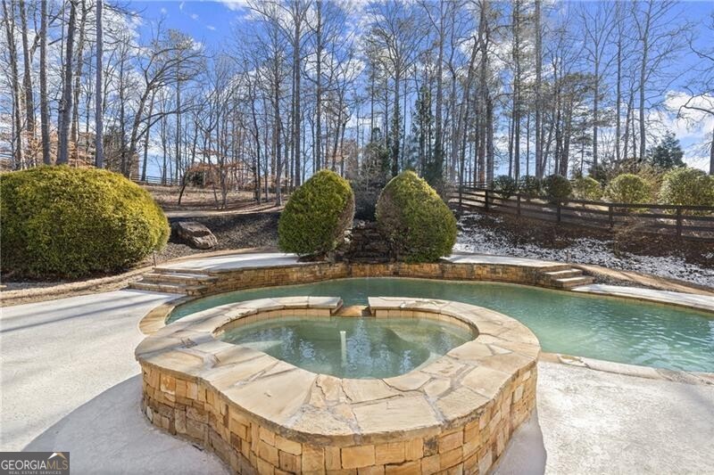Triple Crown - Residential