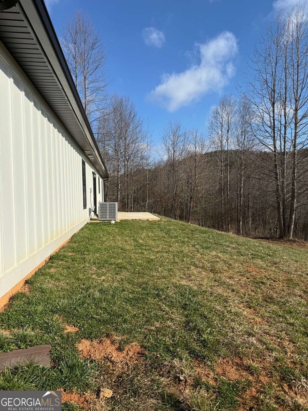 270 Meadow Crest Drive