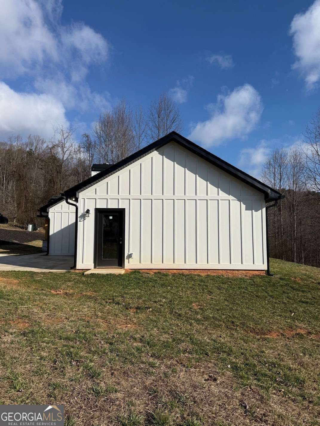 270 Meadow Crest Drive