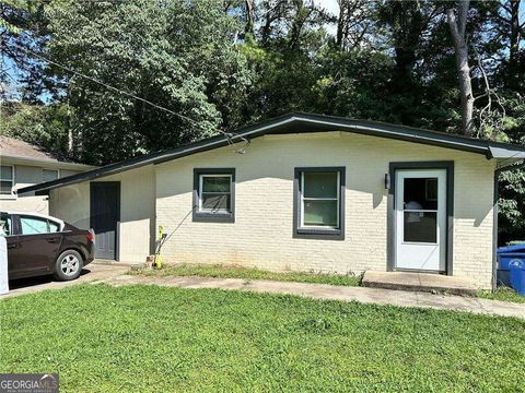 Photo of 164 Polar Rock Drive SW, Atlanta, GA 30315 (MLS # 10804323)