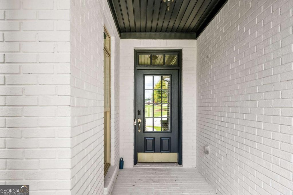 Photo of 2728 Limestone Creek Drive, Gainesville, GA 30501 (MLS # 10676169)