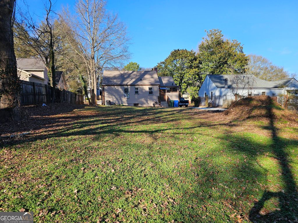 Photo of 1215 Lyndale Drive SE, Atlanta, GA 30316 (MLS # 10725291)