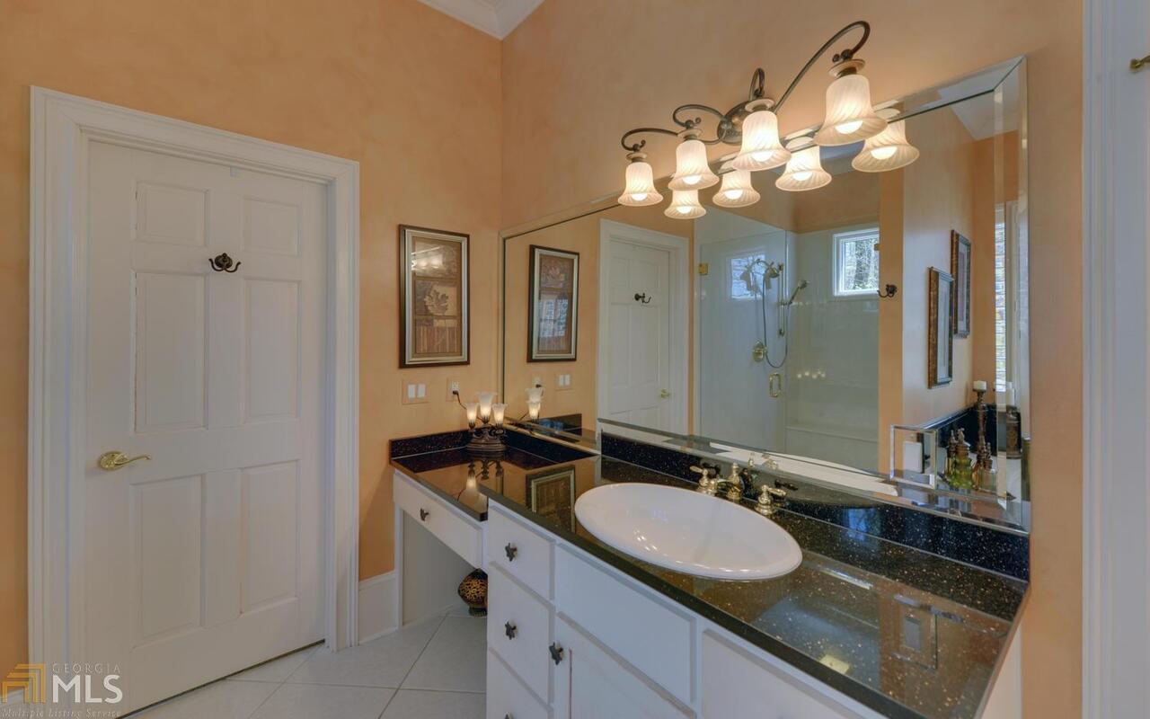 Clayton, Georgia 30525, United States, 4 Bedrooms Bedrooms, ,5 BathroomsBathrooms,Residential,Active,18155