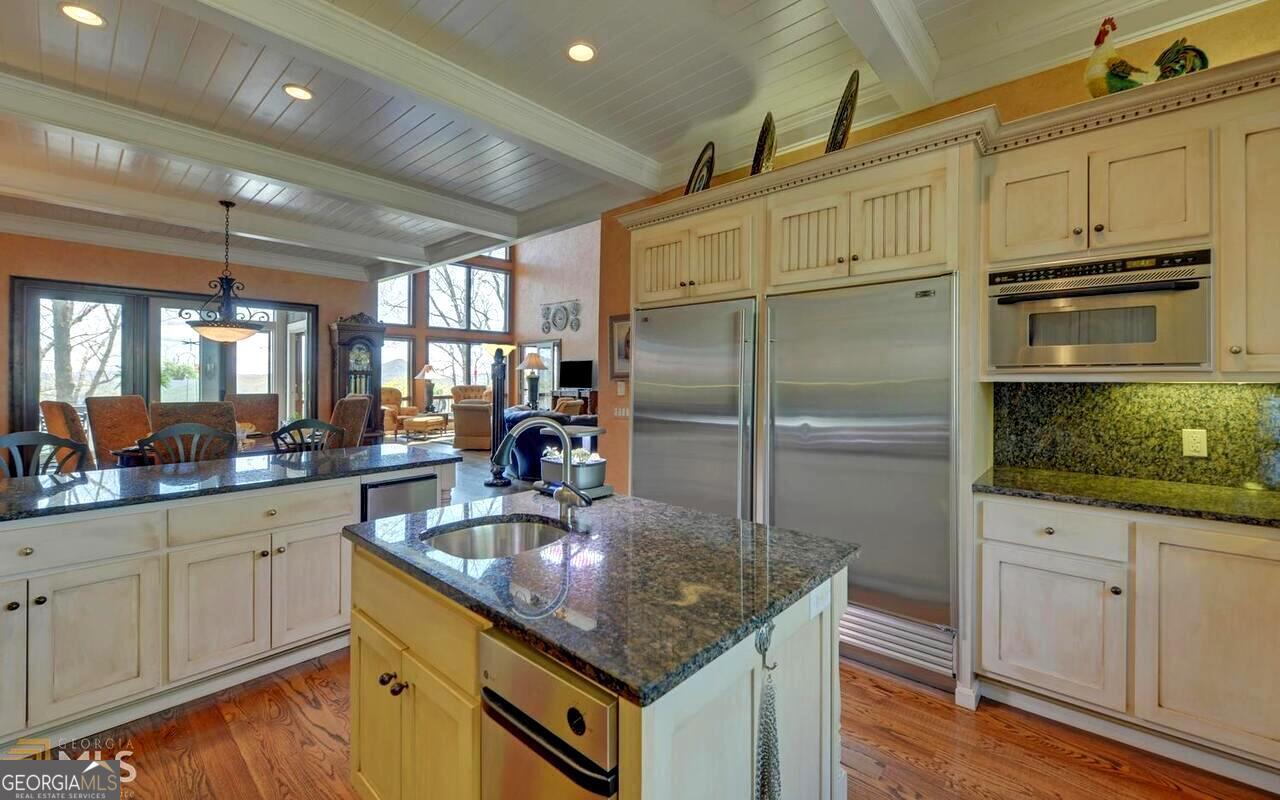 Clayton, Georgia 30525, United States, 4 Bedrooms Bedrooms, ,5 BathroomsBathrooms,Residential,Active,18155