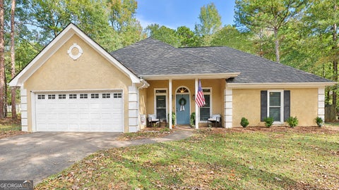 Photo of 138 Florence Drive, Newnan, GA 30263 (MLS # 10881496)