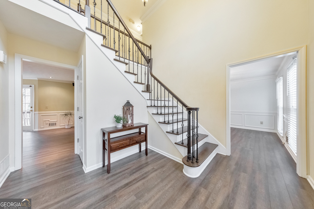 1873 Regents Park CT