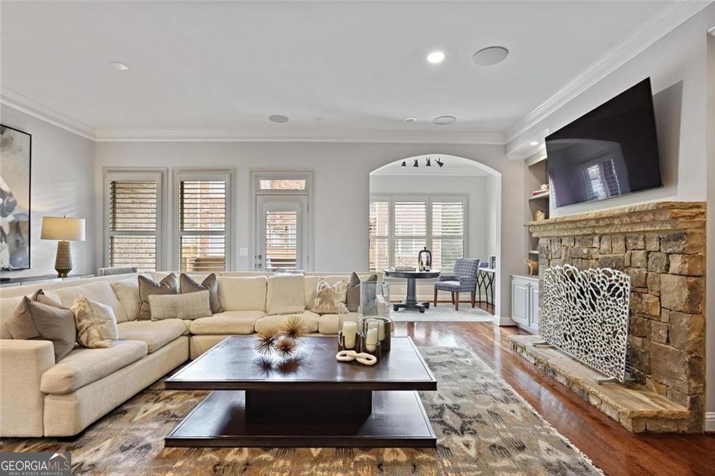 1222 Parkside Village DR NW