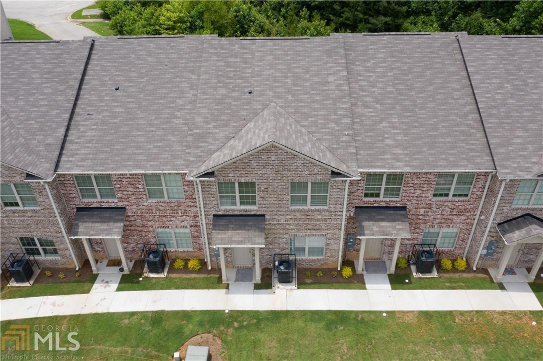 WOW !!!!!! CONTEMPORARY NEW CONSTRUCTION- 2BD 2.5BA w/ LOFT - HIGHLY UPGRADED LVT FLOORING - GRANITE - STAINLESS STEEL APPLIANCES ALONG WITH LOTS OF BUYER INCENTIVES-/BLINDS IN MB /CEILING FANS+CLOSING COSTS WITH PREFERRED LENDERS - EASY ACCESS TO I-75 AND I-675-15 MINUTES TO AIRPORT-CLOSE TO SHOPPING/SCHOOL-DESIGN CUSTOMIZATION (CABINETS+GRANITE-CARPET-LVT FLOORING) AT NO EXTRA COSTS- OPEN 7 DAYS A WEEK-11:30 TO 5:00 PM-COME SEIZE THE OPPORTUNITY-HAVE YOUR LOT RESERVED TODAY - PLEASE CALL FOR FURTHER DETAILS - AVAILABLE NOW FOR PRE-SALE-HURRY-END UNITS-SHALL NOT LAST