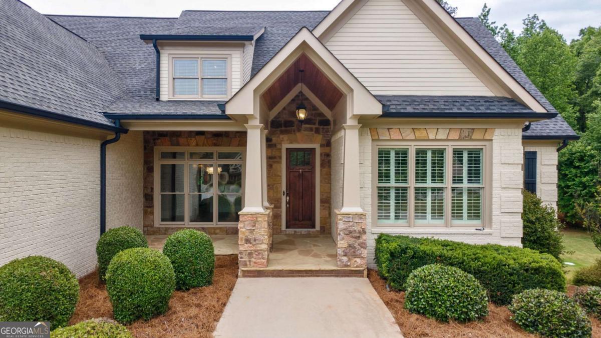 2221 Gentry LN