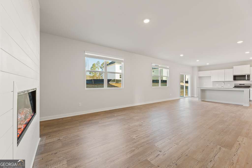 Dove Lake - Residential