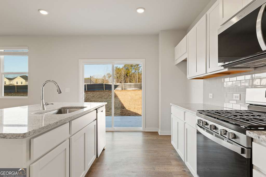 Dove Lake - Residential