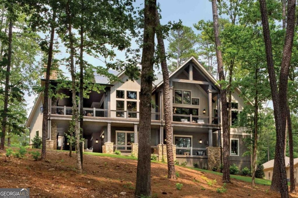 Photo of 208 Lake Pointe Drive, Gainesville, GA 30506 (MLS # 10767520)