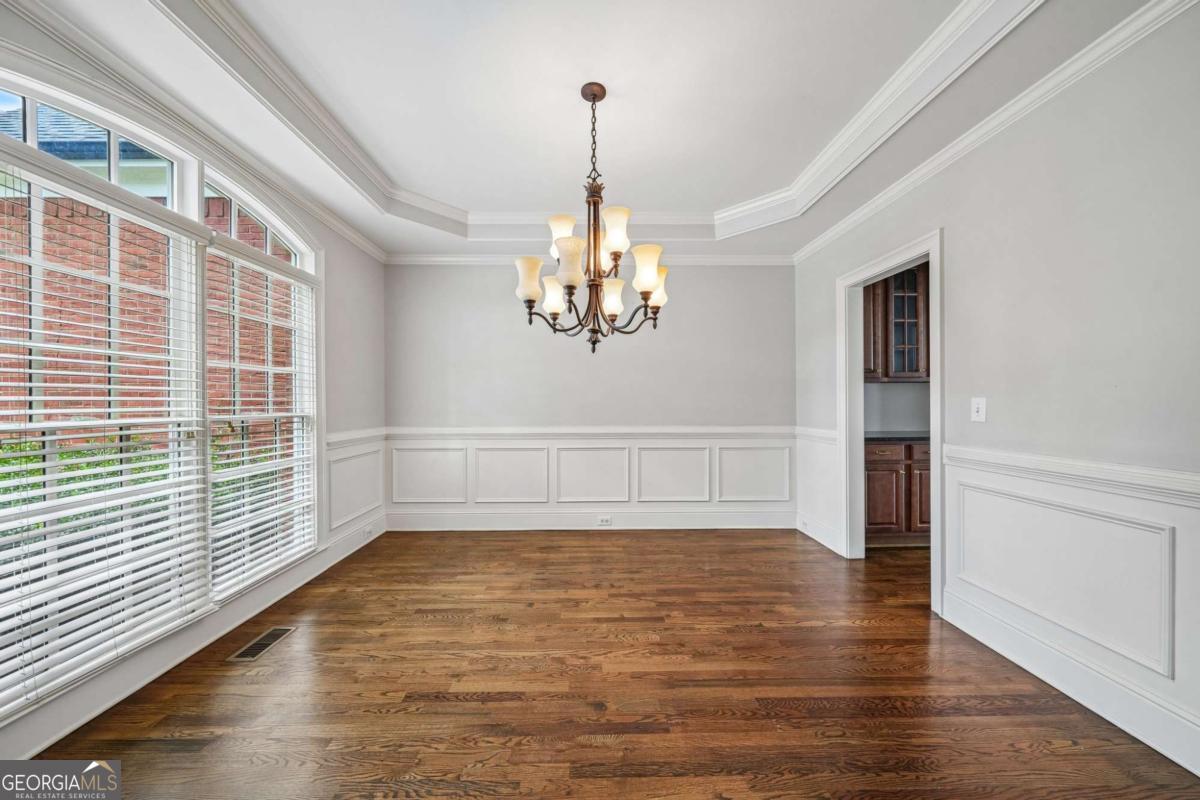 2159 Belmont TRCE