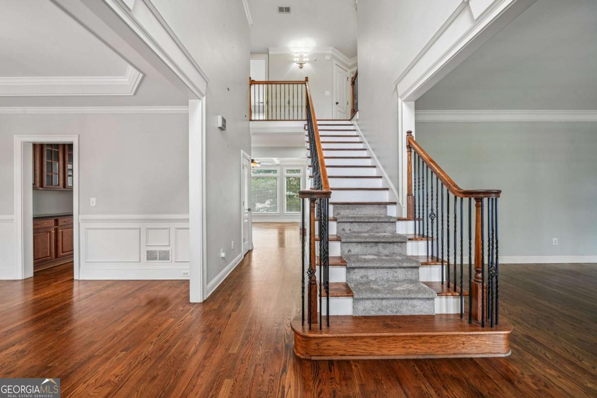 2159 Belmont TRCE