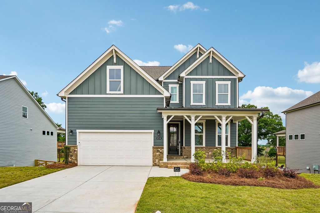 Photo of 654 Grand Wehunt Drive, Hoschton, GA 30584 (MLS # 10764185)
