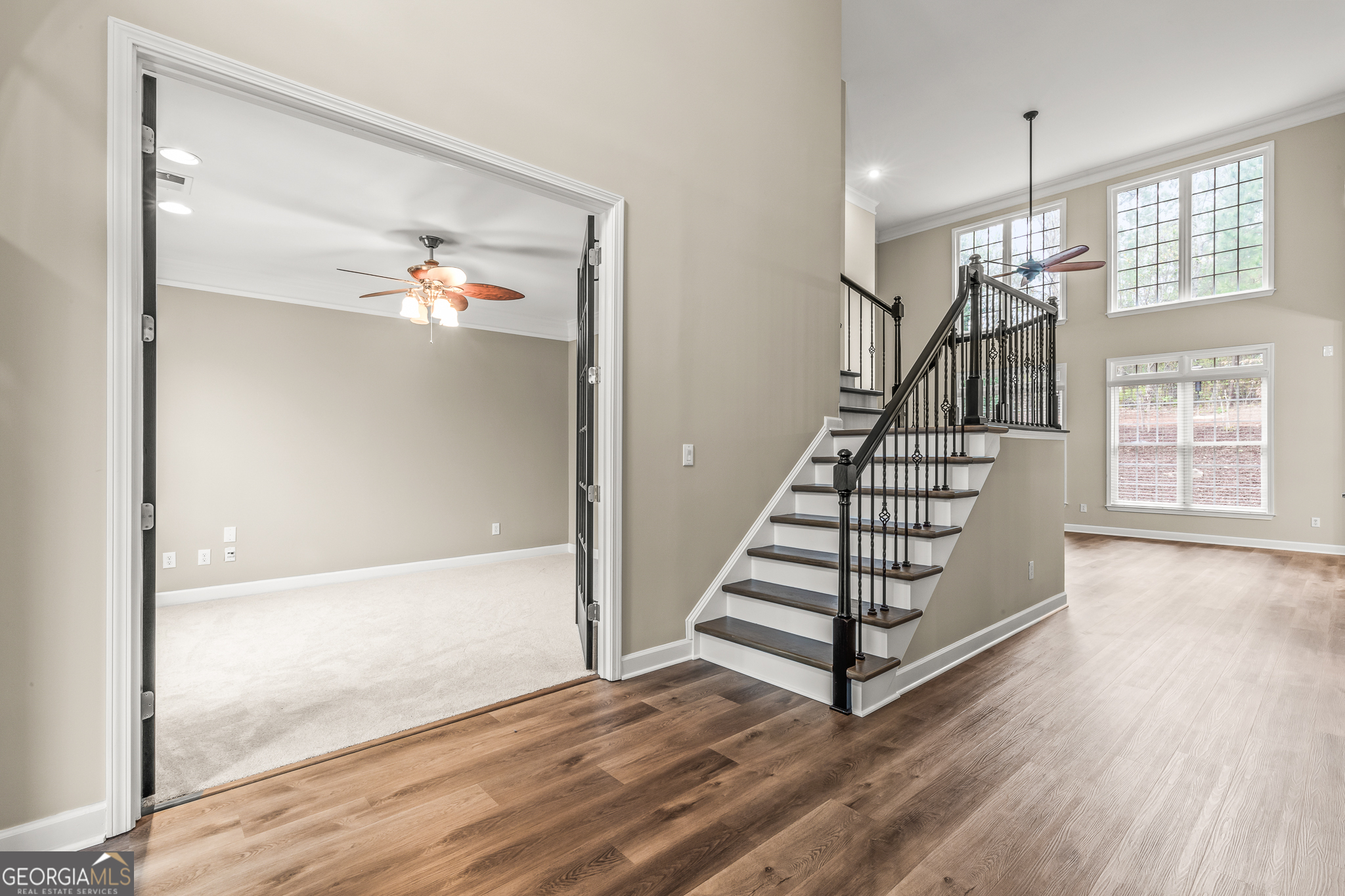 1121 Twin Bridge LN