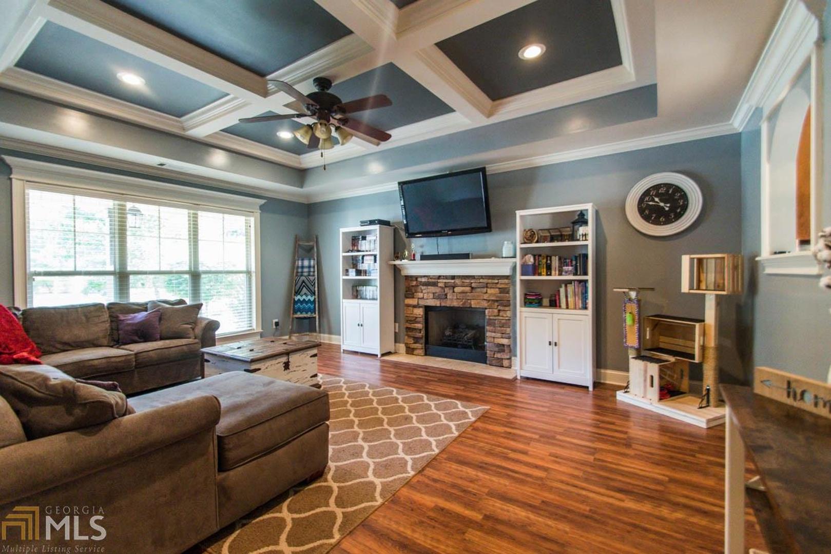 Wooden Eagle Plantation - Residential