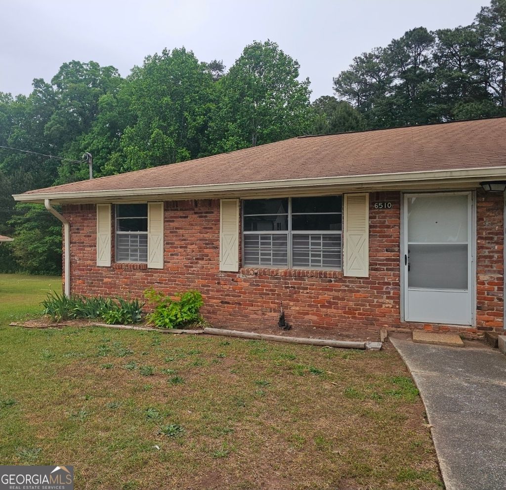 Photo of 6510 Lower Dixie Lake Road, Union City, GA 30291 (MLS # 10755913)