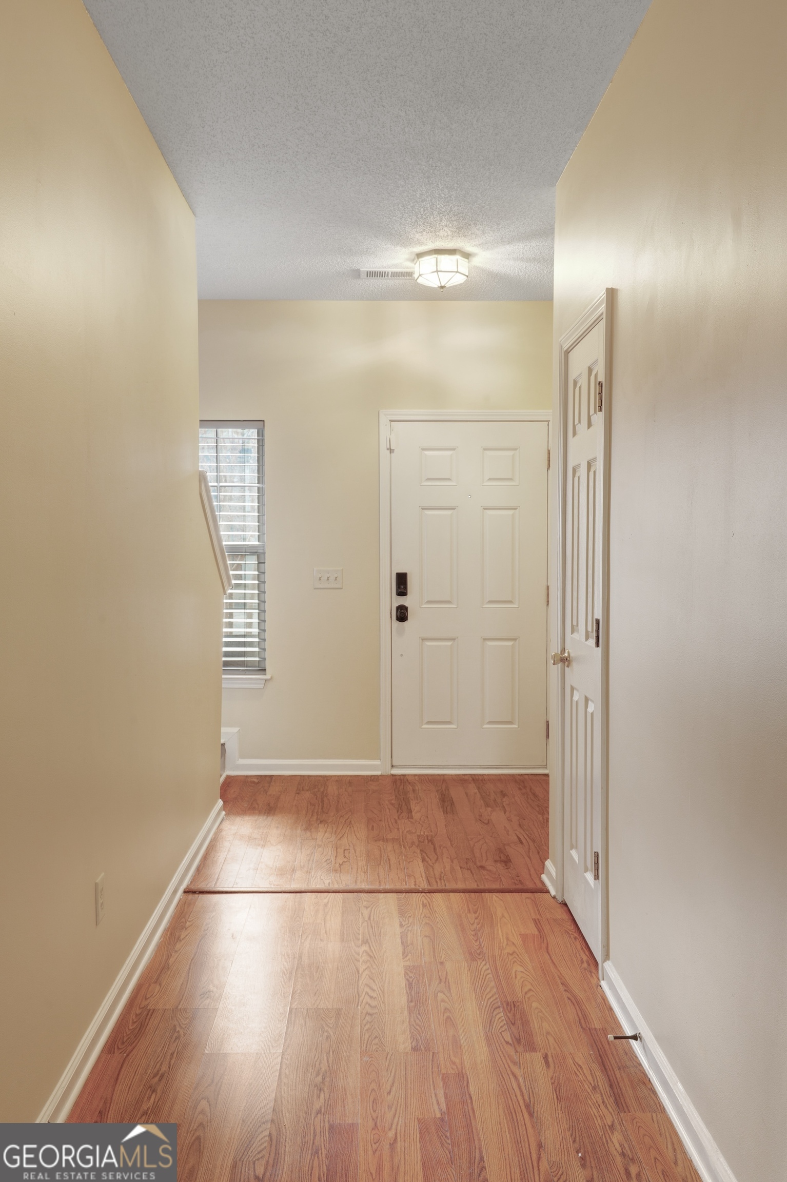 1102 Pleasant Oaks CT