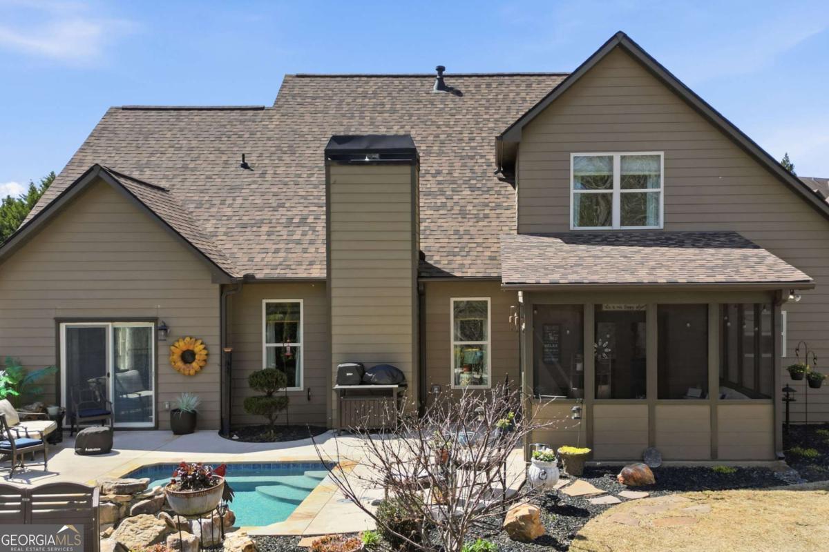 102 N Mountain Brooke DR